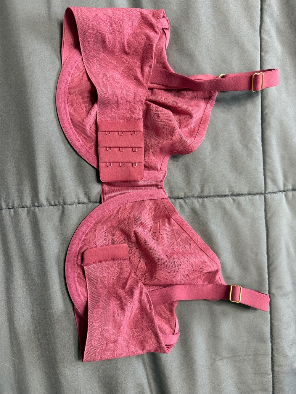 Wacoal Lace-Textured Underwire Bra - Raspberry Pink - Picture 3 of 4